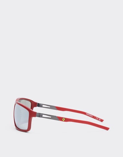 Ferrari Ray-Ban for Scuderia Ferrari 0FZ6021 en material inyectado y metal rojo Ferrari mate con lentes grises espejadas Rosso LY0SG1418EXT0001f