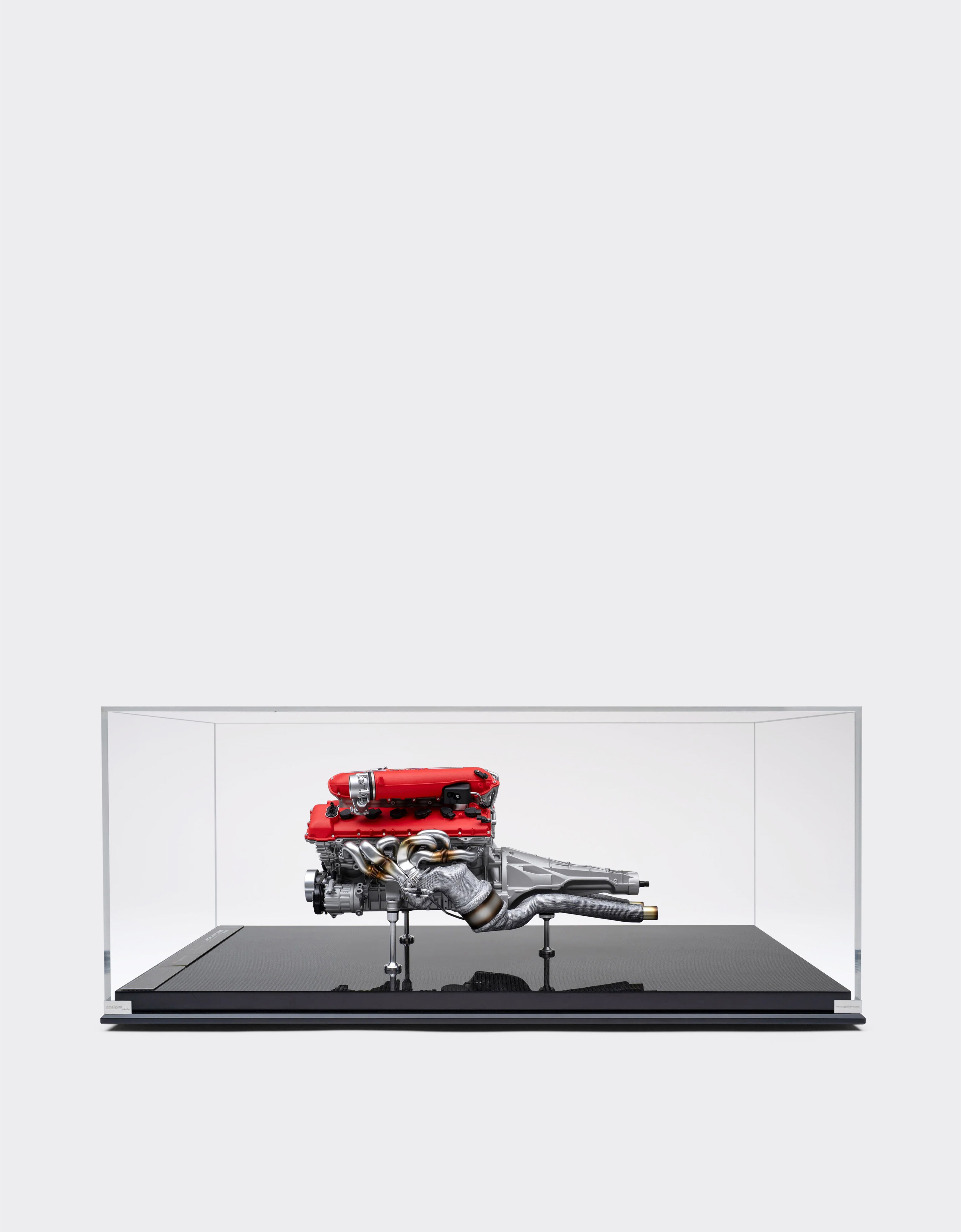 Ferrari Ferrari 12-cylinder engine and gearbox model in 1:4 scale Silver LA0I1f