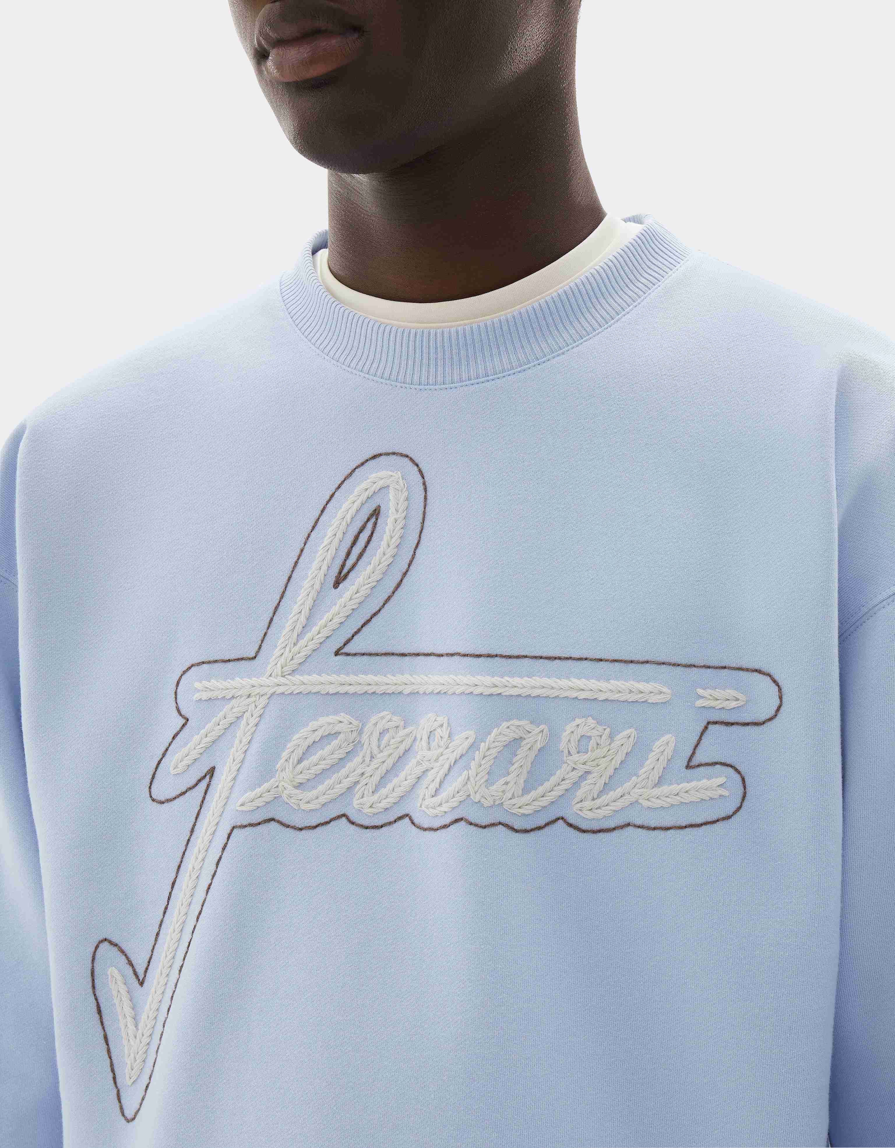 Sudadera de cuello redondo con bordado Ferrari Ferrari Sudadera de cuello redondo con bordado Ferrari Powder Blue CJMSW0036JCO0046f