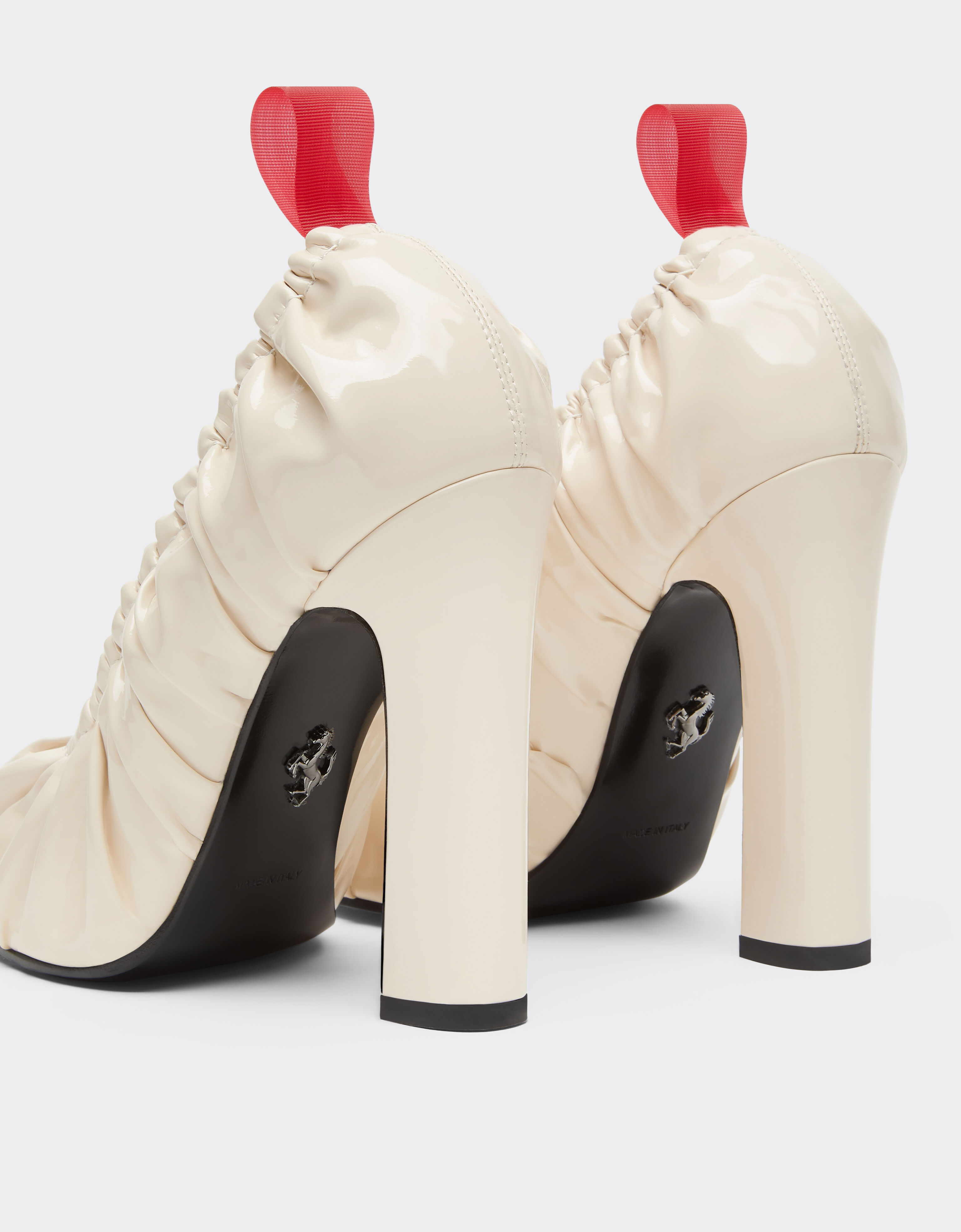 Ferrari Patent leather curled pump shoe Ivory 21447f
