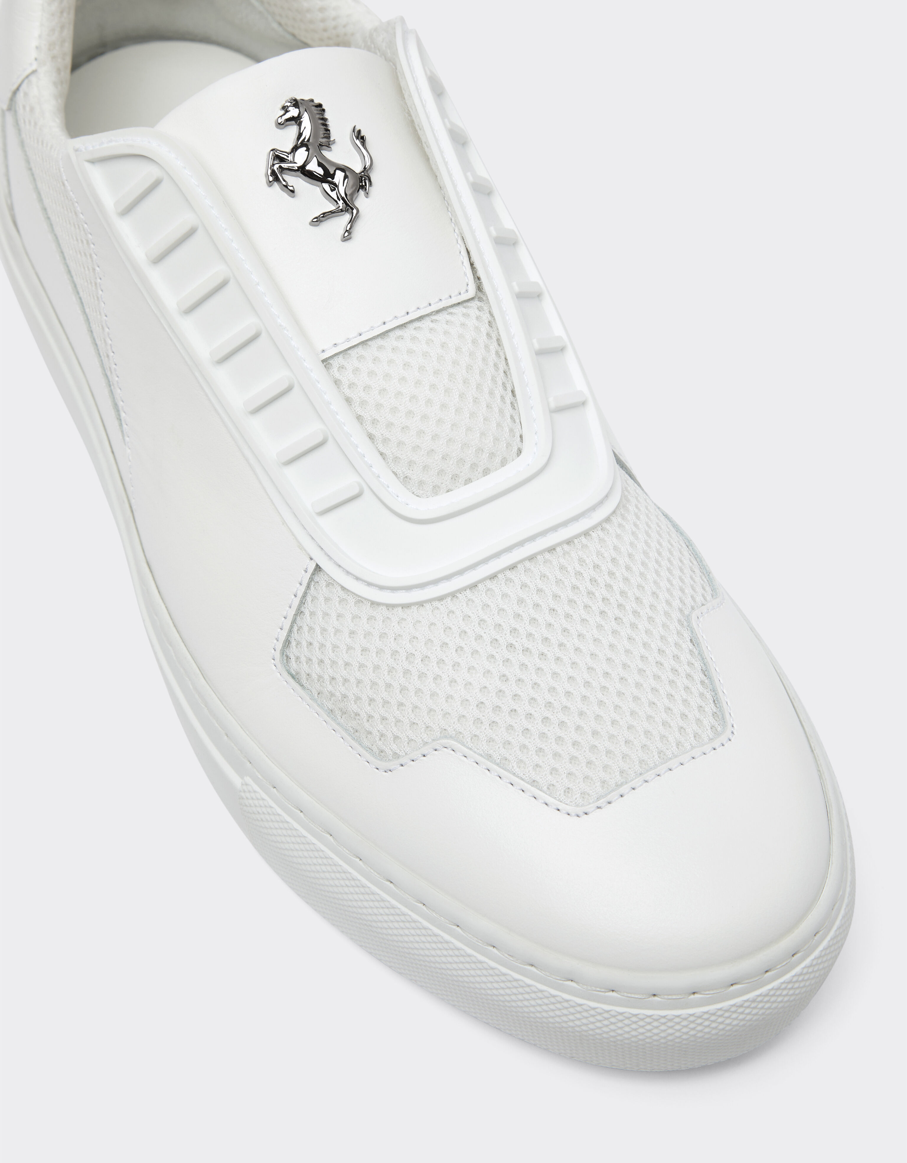 Ferrari Slip-on-Sneakers für Herren mit „Cavallino Rampante“-Emblem Optisch Weiß 47103f