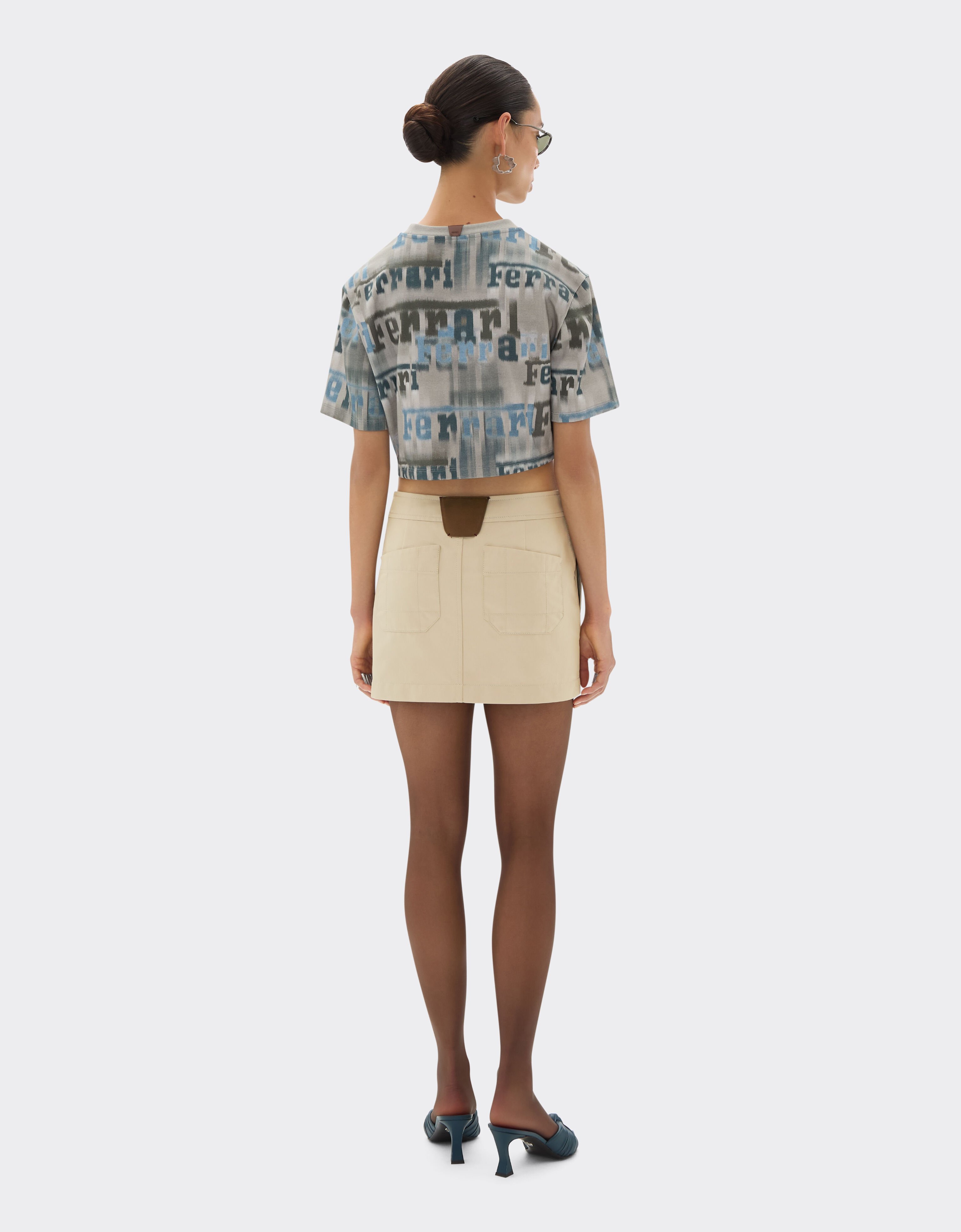 Ferrari Cropped T-shirt with Ferrari Ikat print Beige 22829f