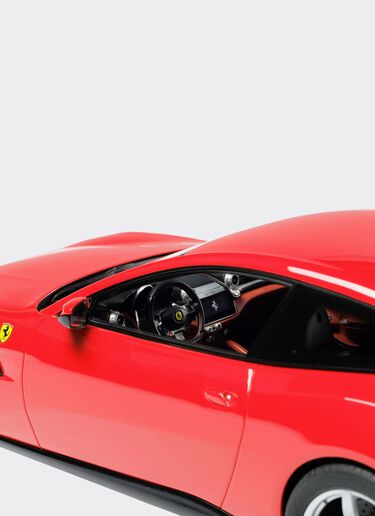 Ferrari Ferrari GTC4Lusso model in 1:18 scale Red L7596f
