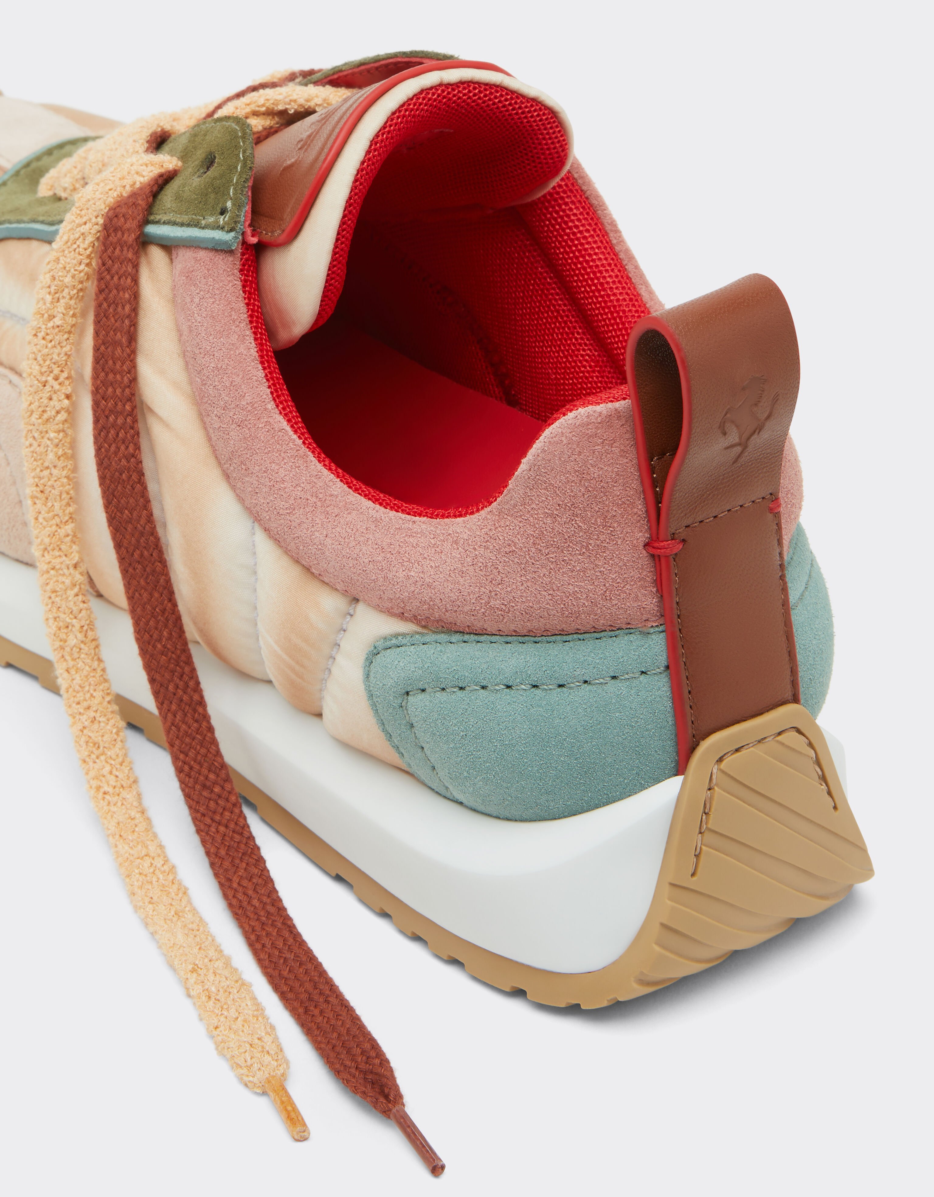 Ferrari baskets en daim, nappa et nylon Powder Pink 50765f