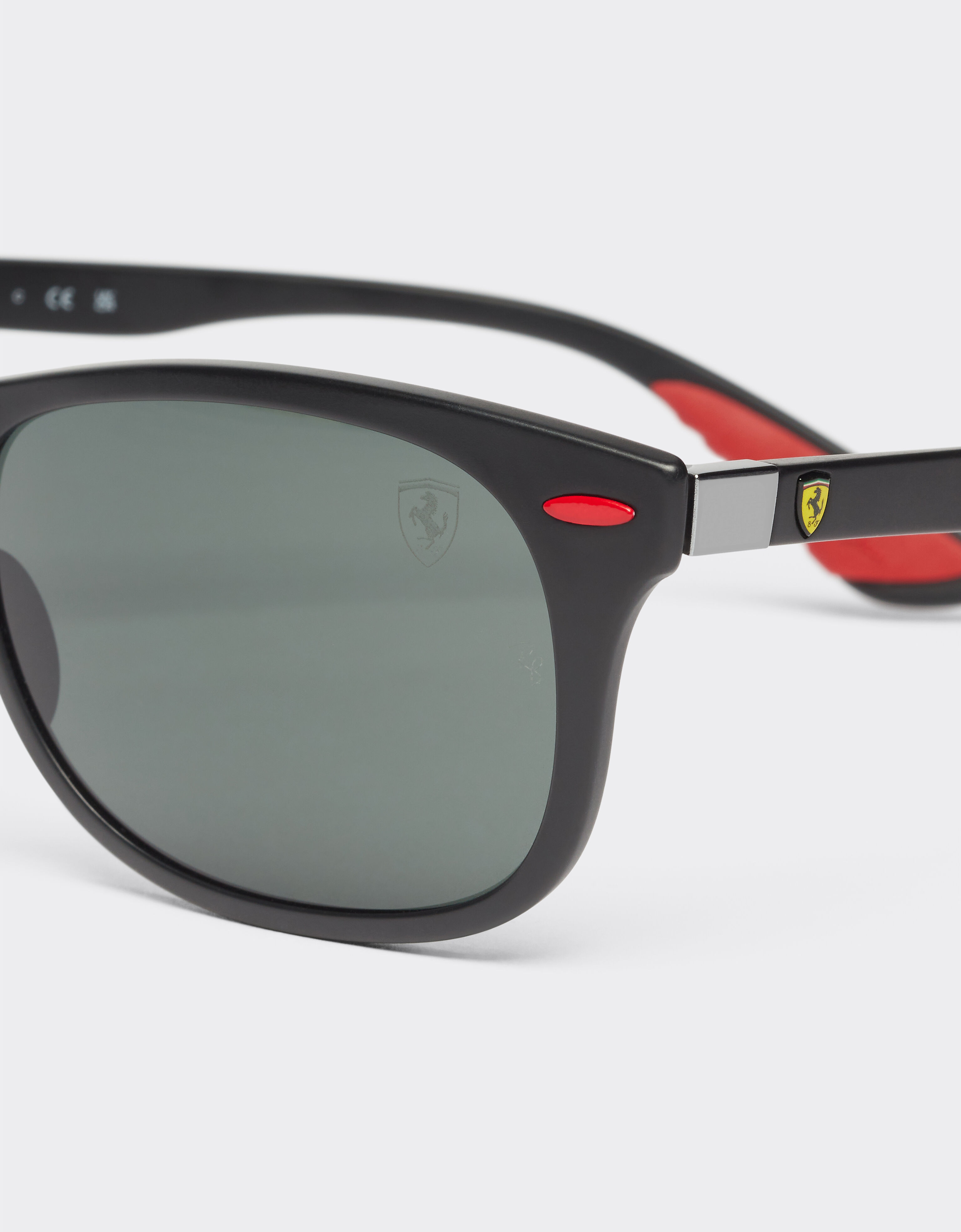 Ferrari Ray-Ban für Scuderia Ferrari Sonnenbrille 0RB4607M in Schwarz mit dunkelgrünen Gläsern Mattschwarz F1296f