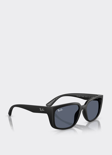 Ferrari Ray-Ban für Scuderia Ferrari RB4443M in schwarzem PEEK mit dunkelgrauen Gläsern Mattschwarz F1519f