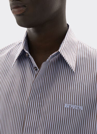 Chemise en barré mélangé soie avec broderie Ferrari Chemise en barré mélangé soie avec broderie Powder Blue CWMSH0021WPL0012f