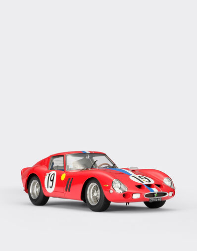 Ferrari Ferrari 250 GTO 1962 Le Mans model in 1:18 scale Red L9866f