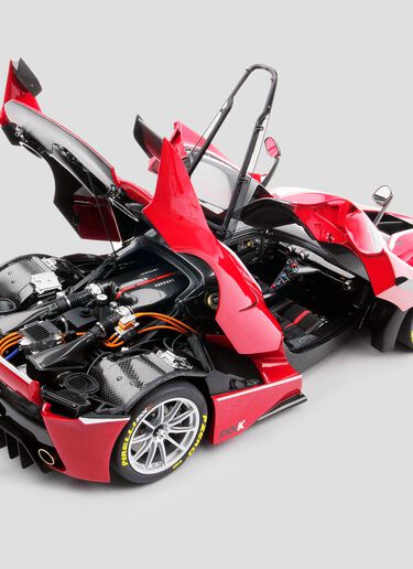 Ferrari FXX-K model in 1:8 scale Red L5239f