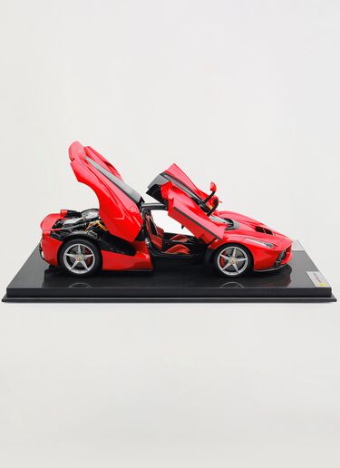 Ferrari LaFerrari model in 1:8 scale Black L2993f