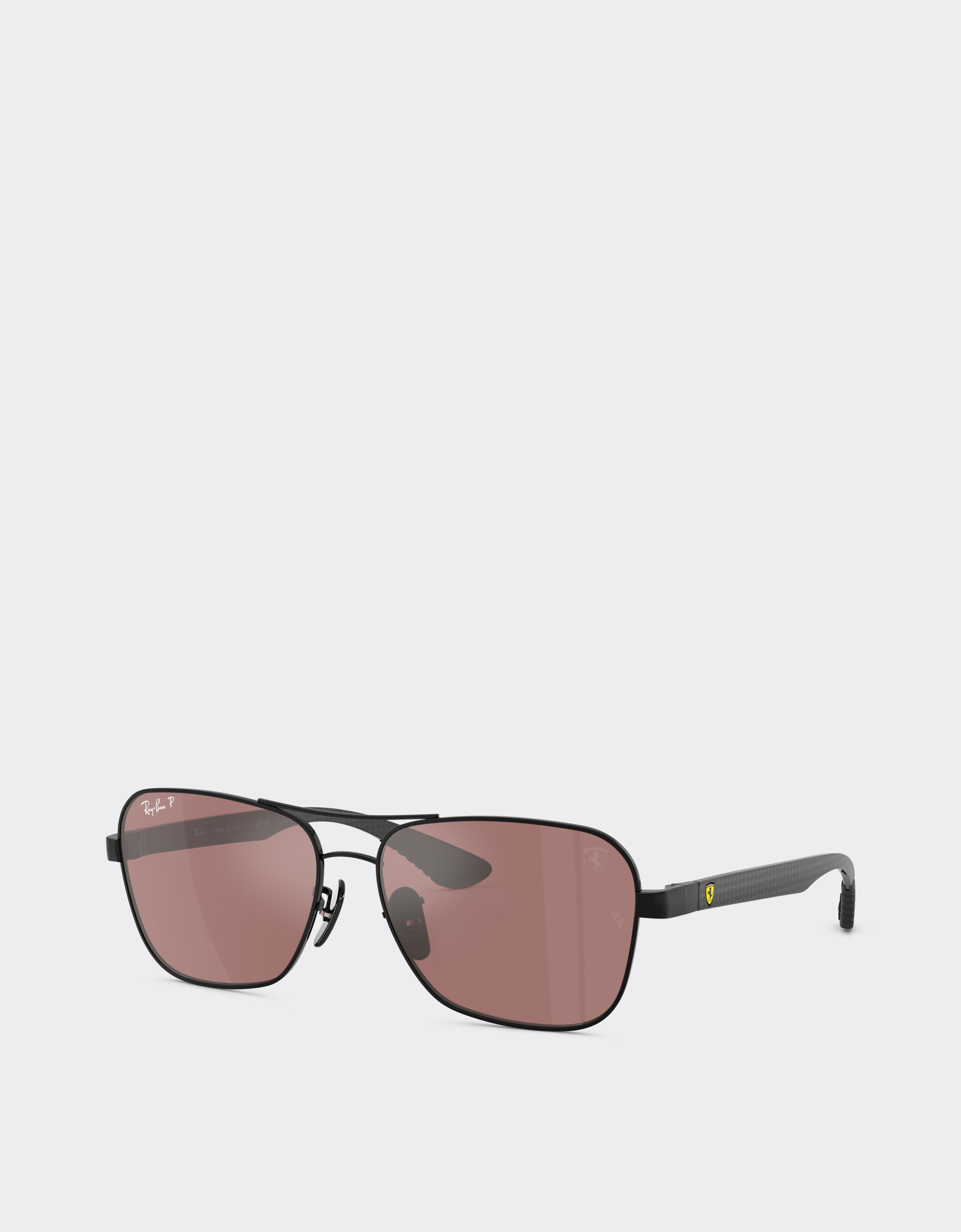 Ferrari Ray-Ban for Scuderia Ferrari RB8336M in metallo nero e fibra di carbonio scura con lenti polarizzate viola specchiate argento Nero LA02If