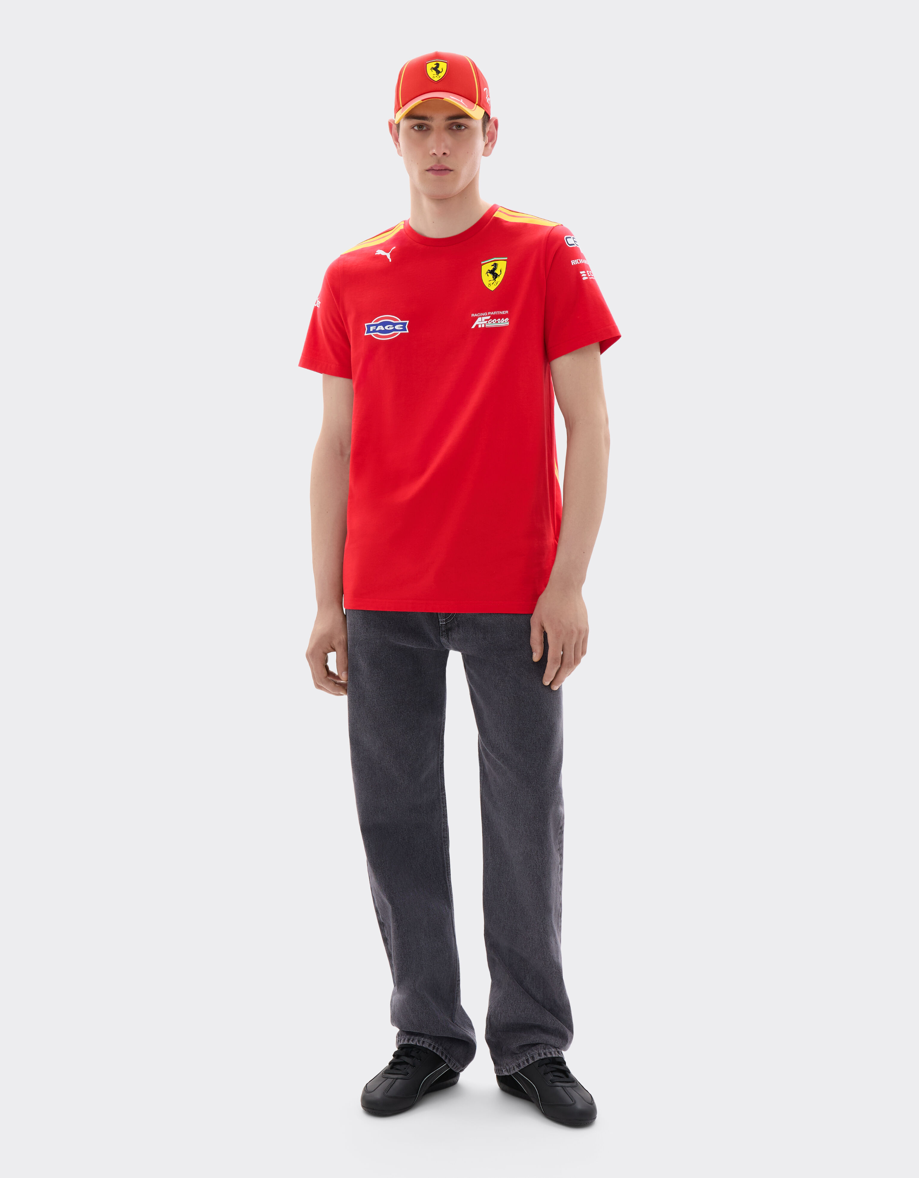 Ferrari Hypercar Replica 2026 T-shirt in Rosso | Ferrari®