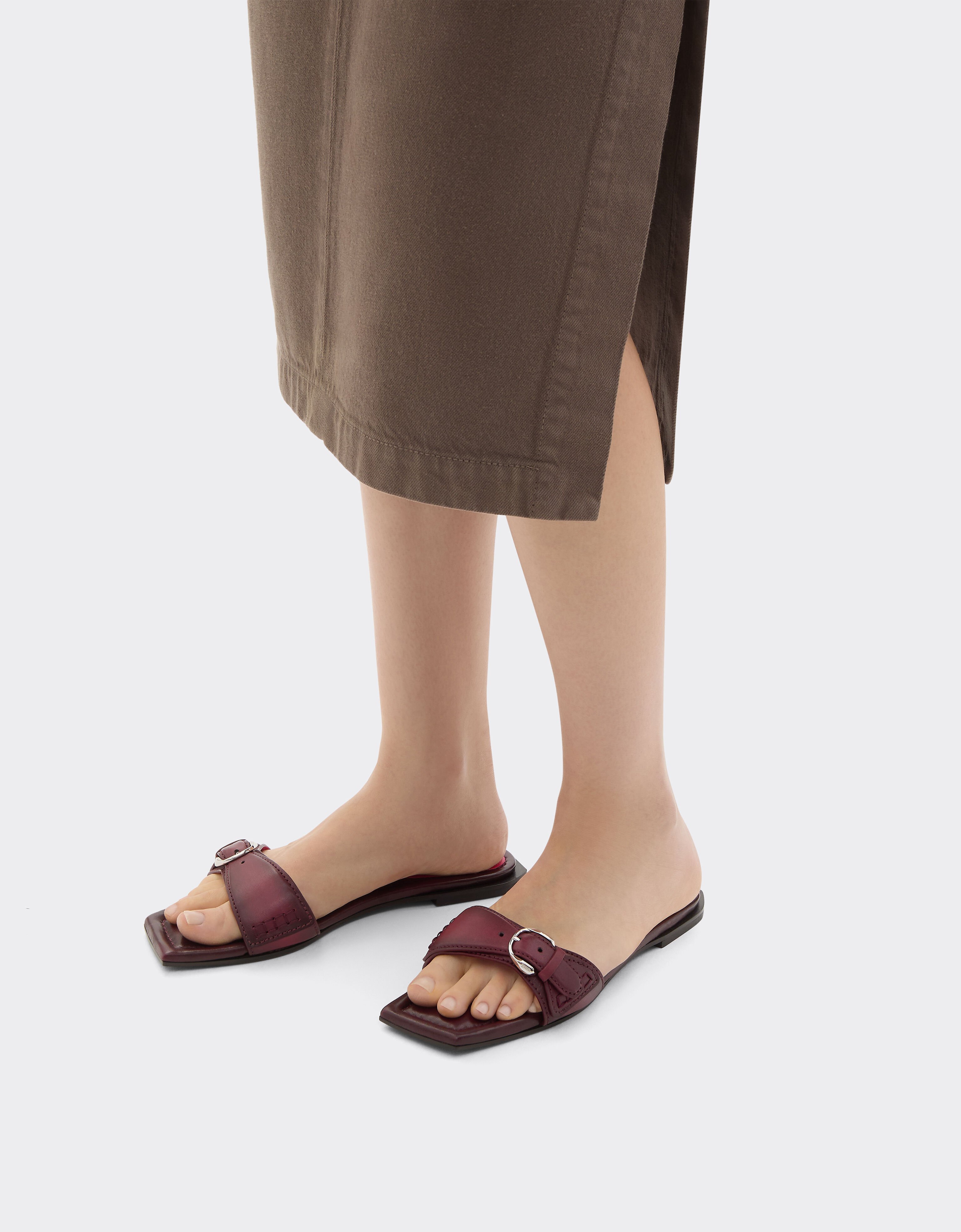 Ferrari Flat leather sandals Rosso Maison 49995f