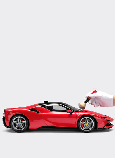 Ferrari 1:8-scale model SF90 Stradale Red F0074f
