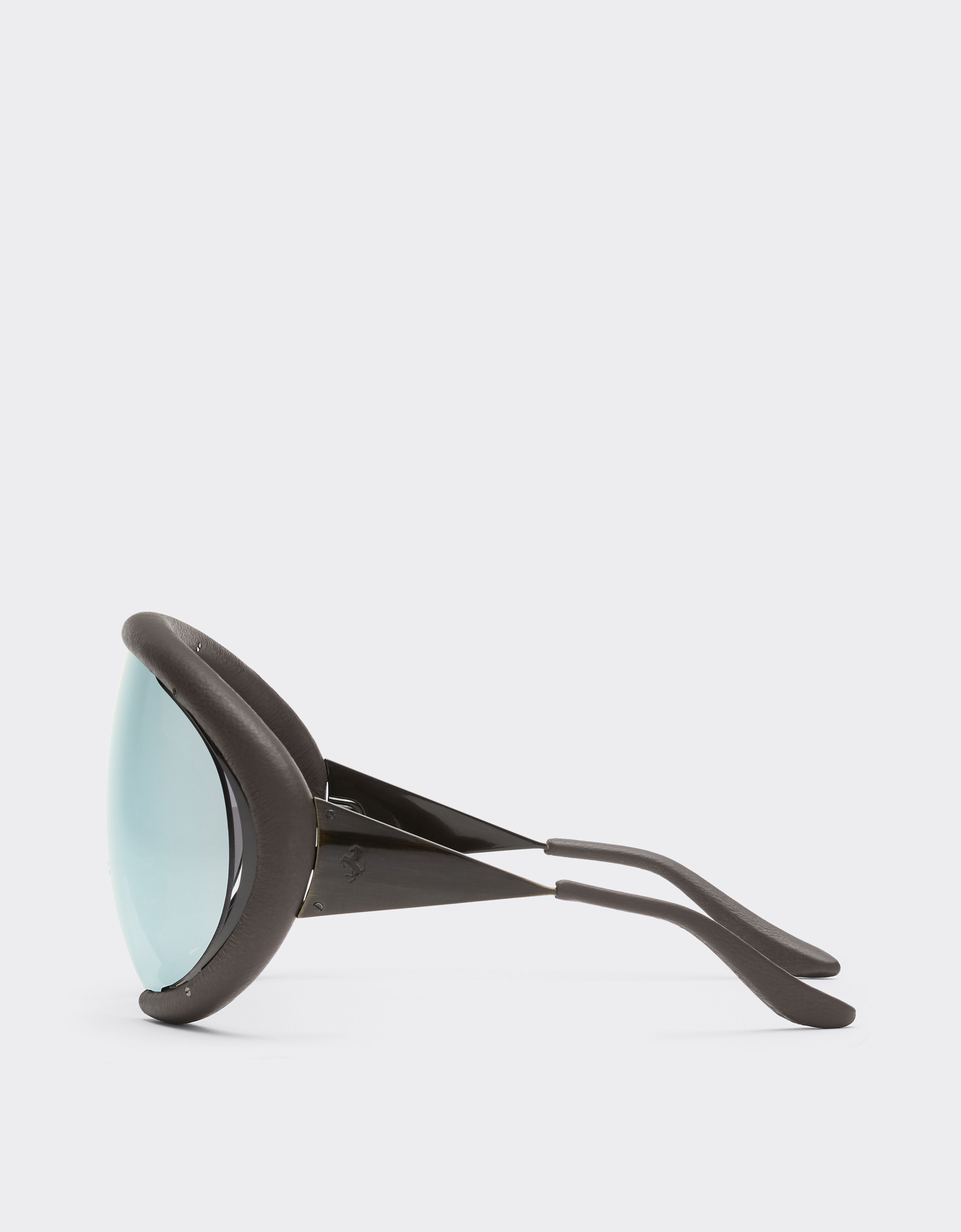 Ferrari sunglasses in antique tar-colored brushed metal and dark brown leather with mirrored silvermask Ferrari Ferrari sunglasses in antique tar-colored brushed metal and dark brown leather with mirrored silvermask Marrone Scuro LA0LMf