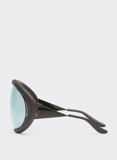 Ferrari sunglasses in antique tar-colored brushed metal and dark brown leather with mirrored silvermask Ferrari Ferrari sunglasses in antique tar-colored brushed metal and dark brown leather with mirrored silvermask Marrone Scuro LA0LMf