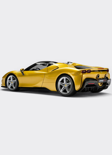 Ferrari SF90 Stradale Spider model in 1:8 scale Gold F0075f