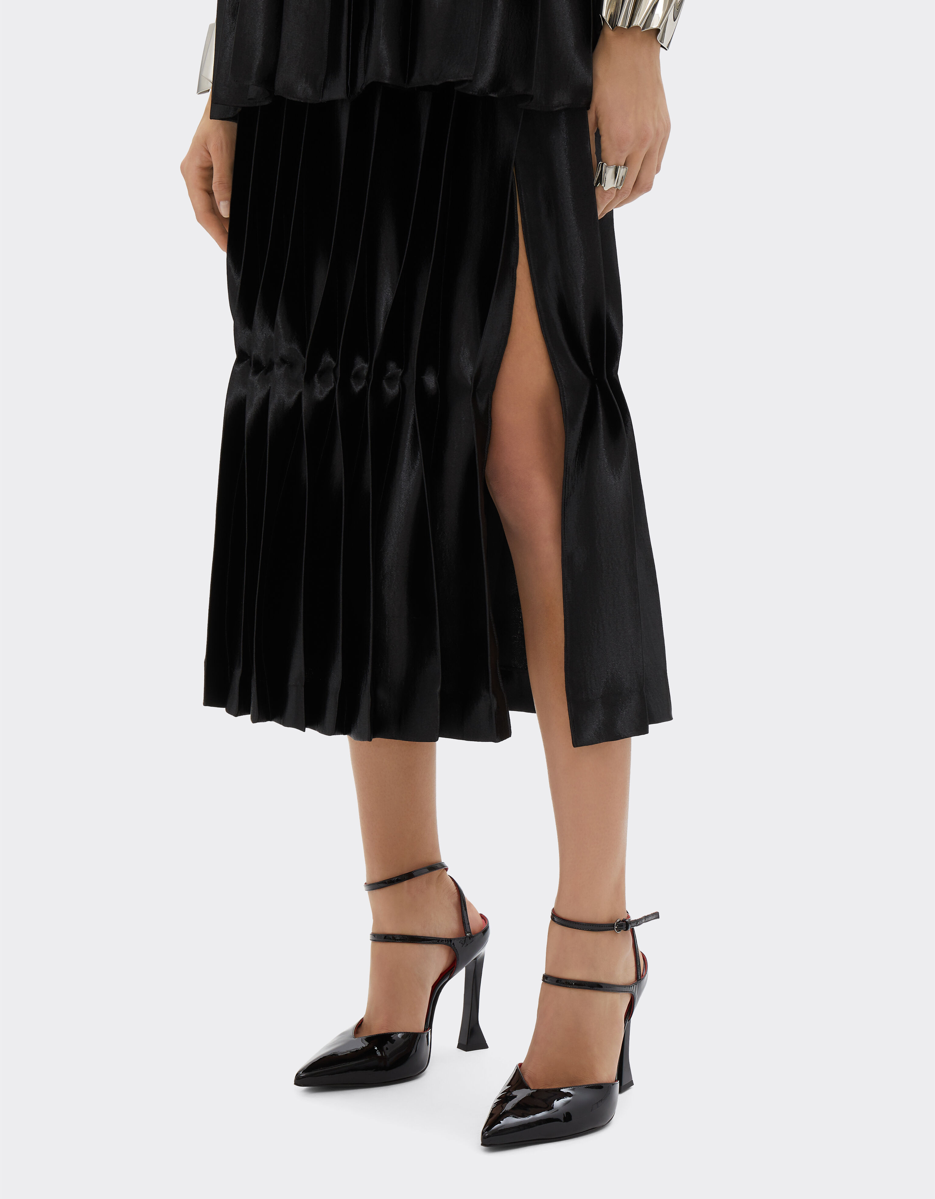 Ferrari Pleated skirt in liquid satin Black 21632f