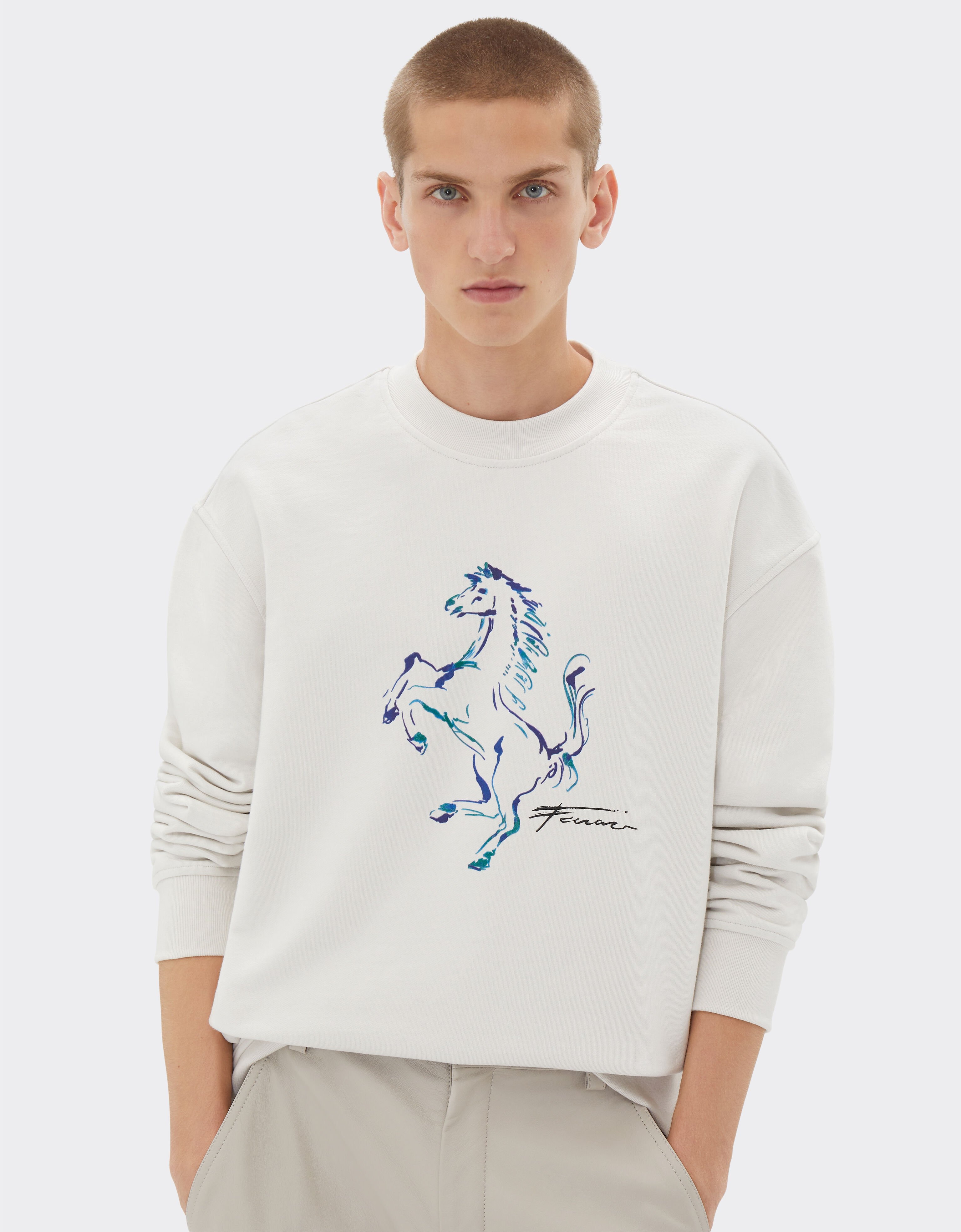 Ferrari Sweatshirt mit tänzelnder Pferdegrafik Ecru 22057f