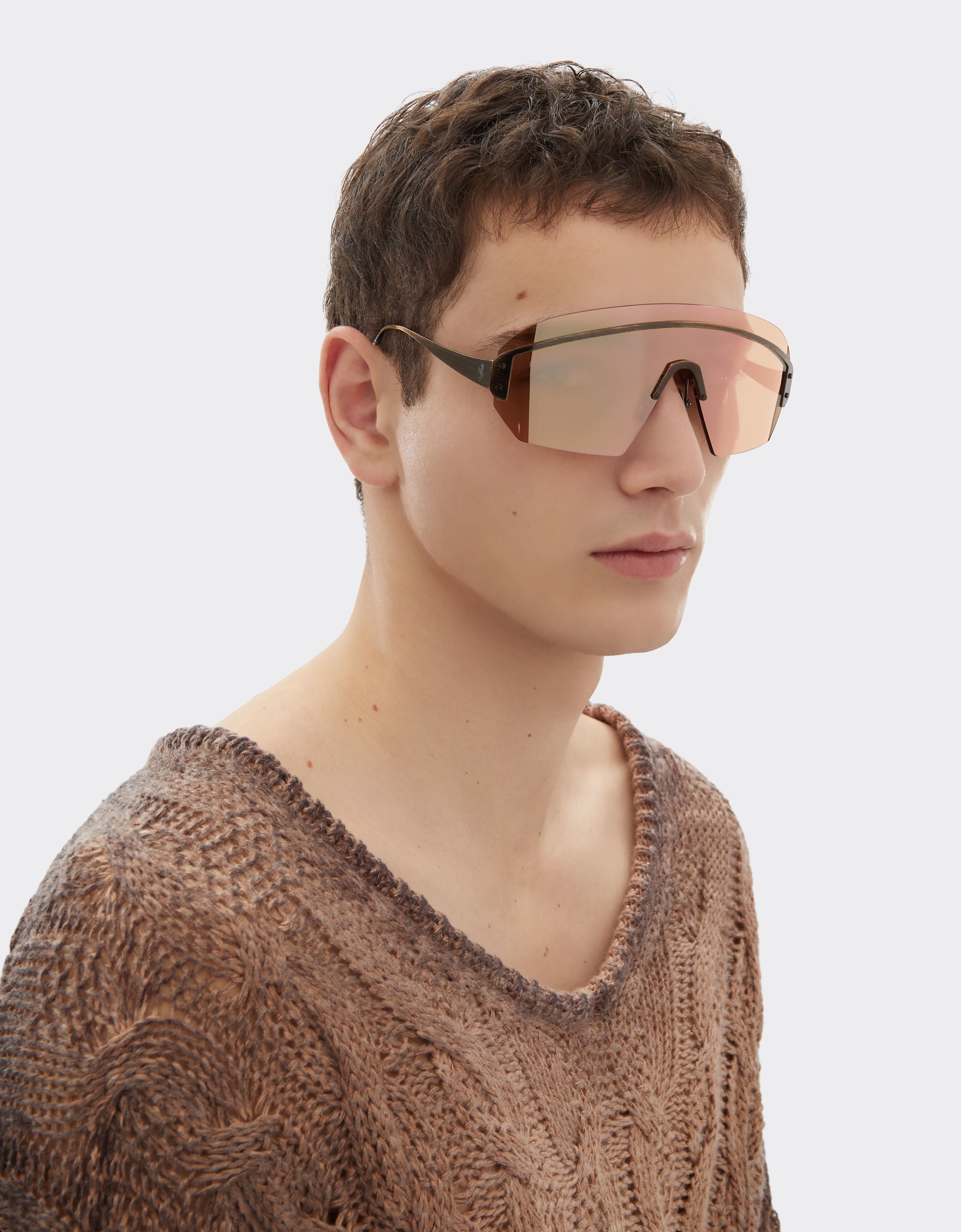 Ferrari sunglasses in antique gold metal with rose gold mirrored lenses Ferrari Ferrari sunglasses in antique gold metal with rose gold mirrored lenses Gold LA0LKf