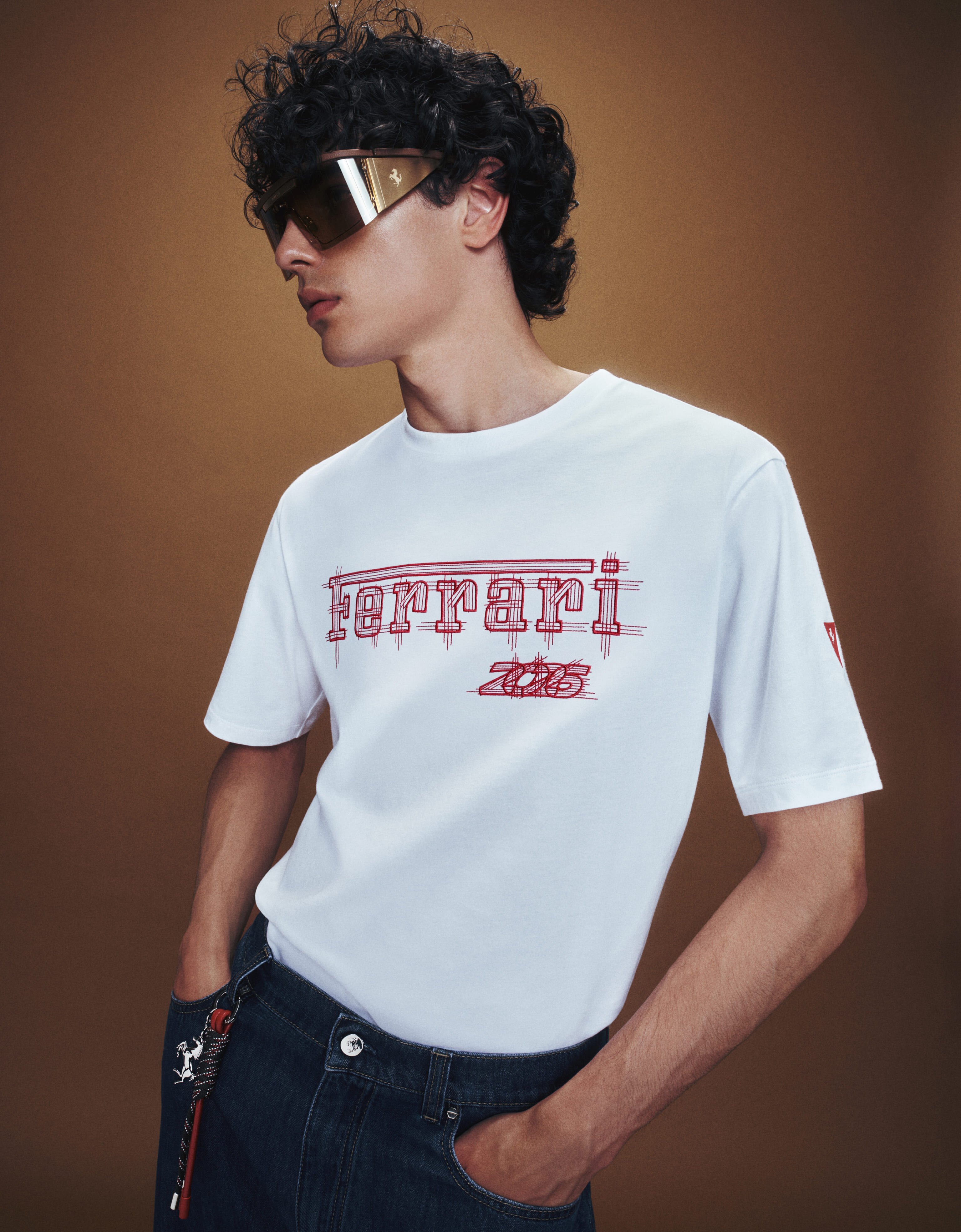 Camiseta Ferrari de algodón para el GP de Mónaco 2026 Ferrari Camiseta Ferrari de algodón para el GP de Mónaco 2026 Bianco CJMTH0039JCO0045f