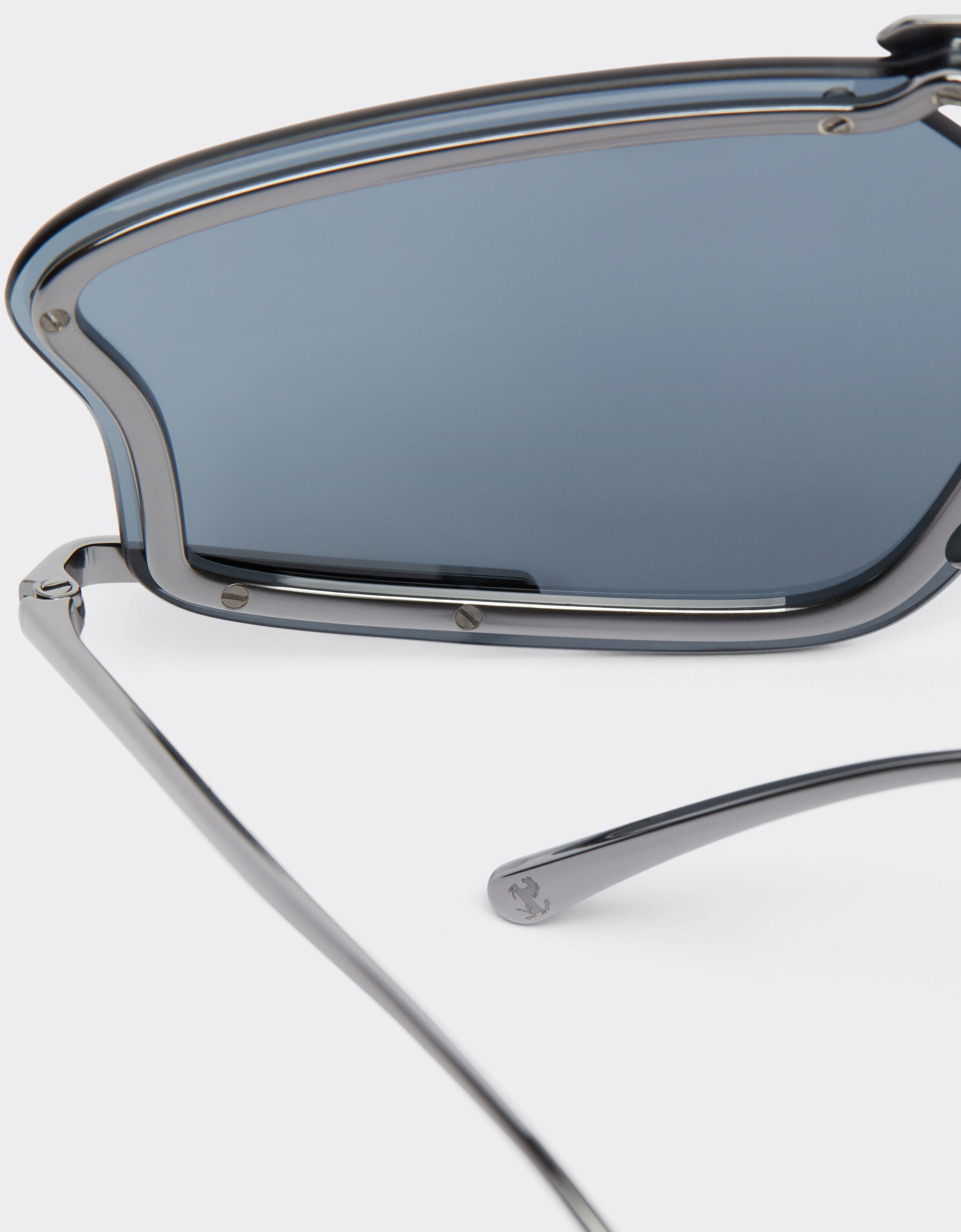 Ferrari Lunettes de soleil Ferrari avec verres miroir gris argenté Argent F1004f