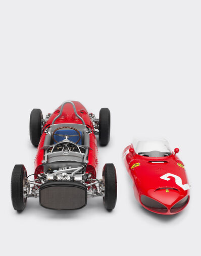 Ferrari Sharknose Ferrari 156 F1 model in 1:8 scale MULTICOLOUR L2799f