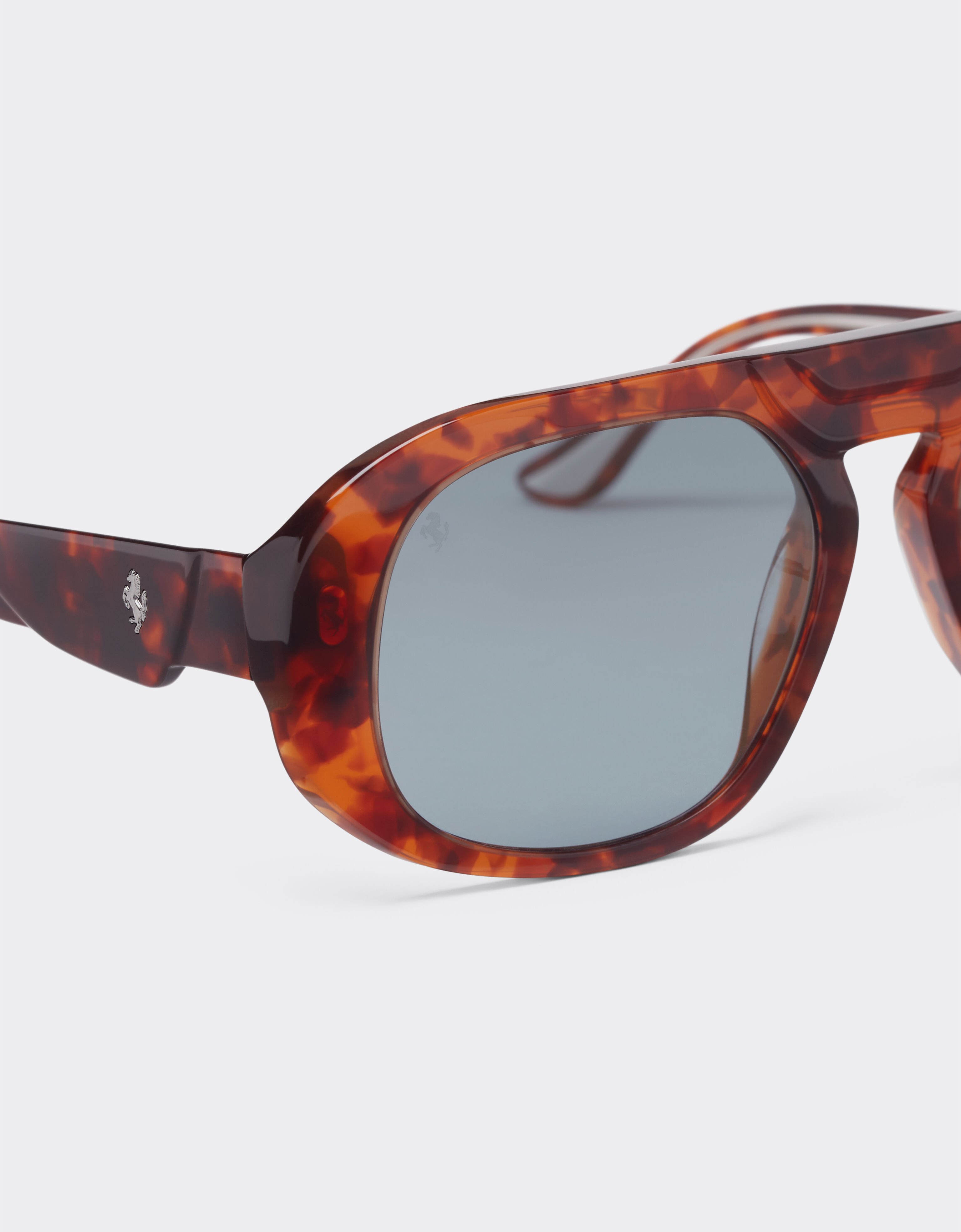 Ferrari Ferrari sunglasses in brown tortoiseshell acetate with polarised blue lenses Brown LA02Yf
