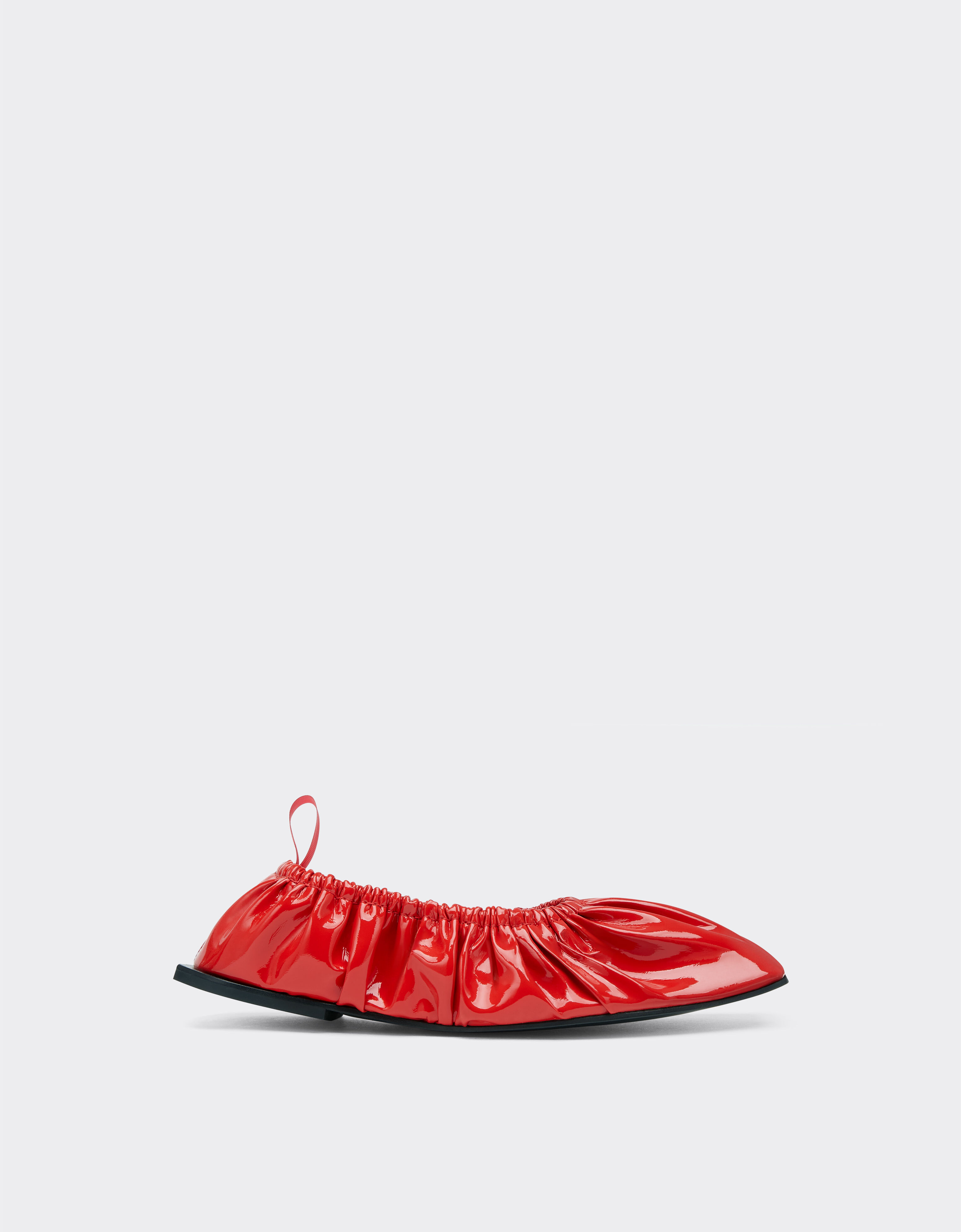 ${brand} Patent leather curled ballerina shoe ${colorDescription} ${masterID}