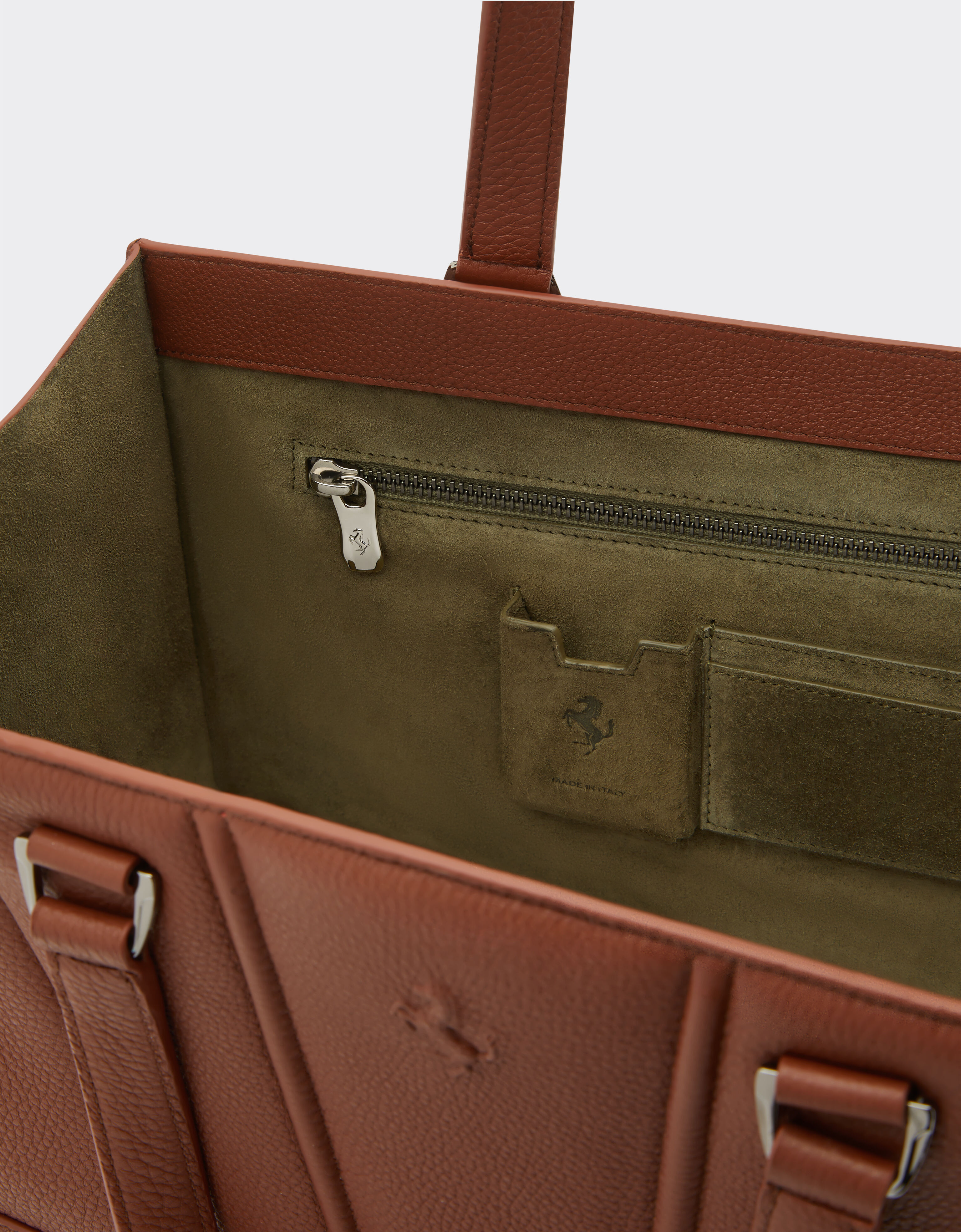 有名な高級ブランド leather textured in bag Boston in Ferrari® | Hide ハンドバッグ