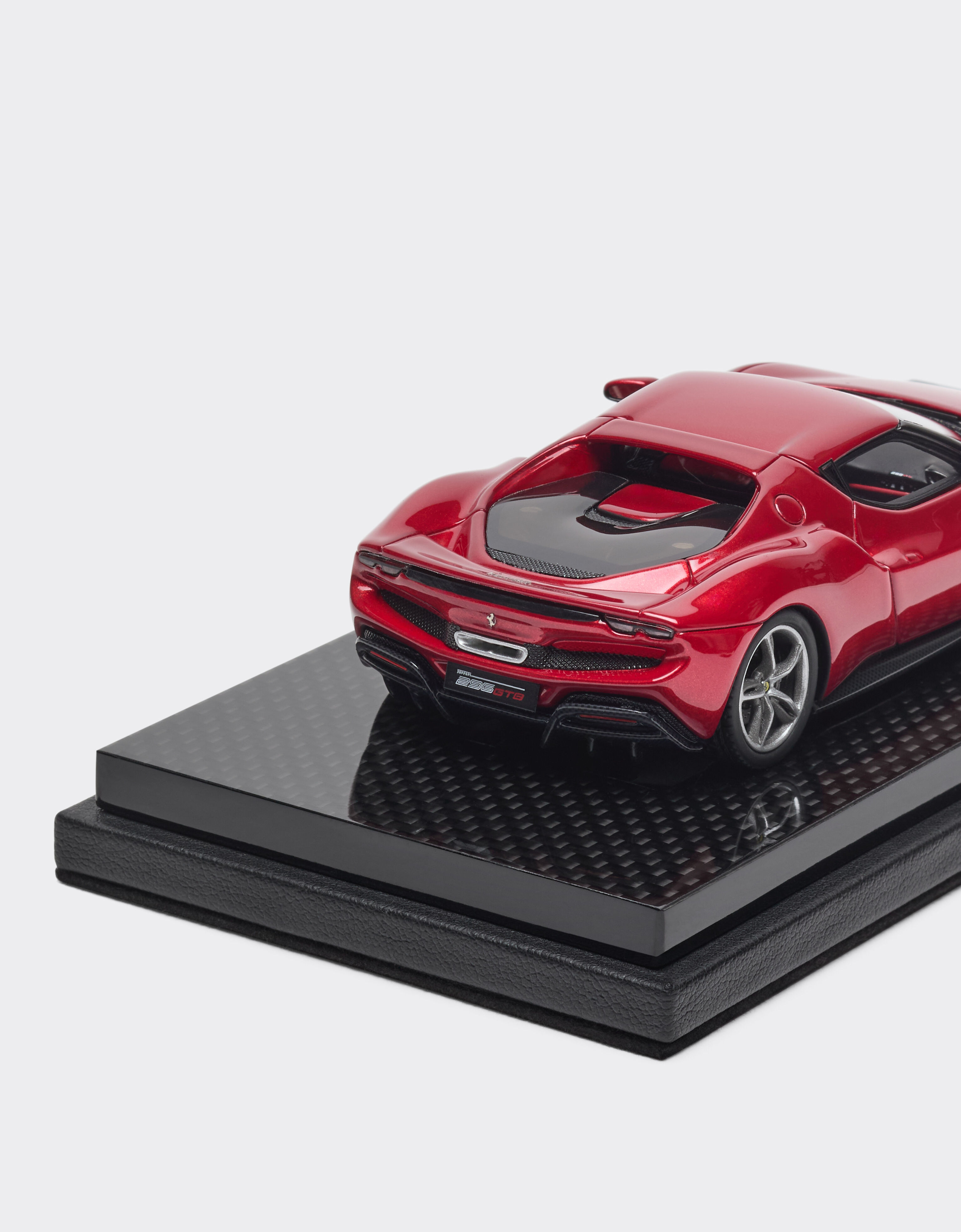 Ferrari Ferrari 296 GTB model in 1:43 scale Pattern 47303f