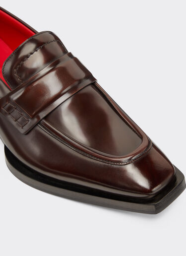 Ferrari 手工磨面皮革乐福鞋 Brown 22013f