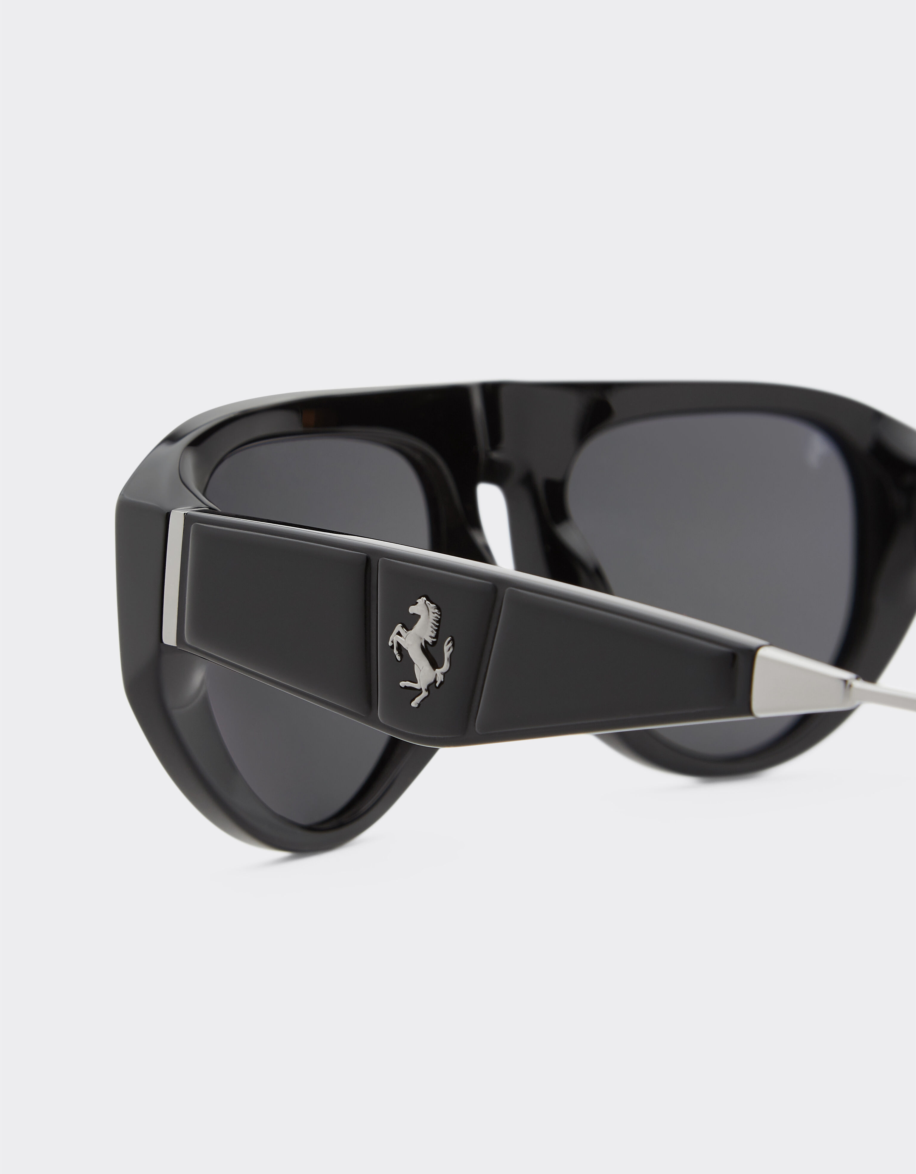 Ferrari Ferrari sunglasses in black acetate with polarised grey lens Black F1548f