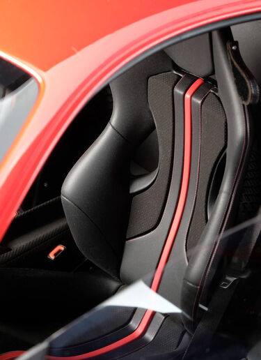 Ferrari Ferrari F8 Tributo 1:8 scale model Red F0078f