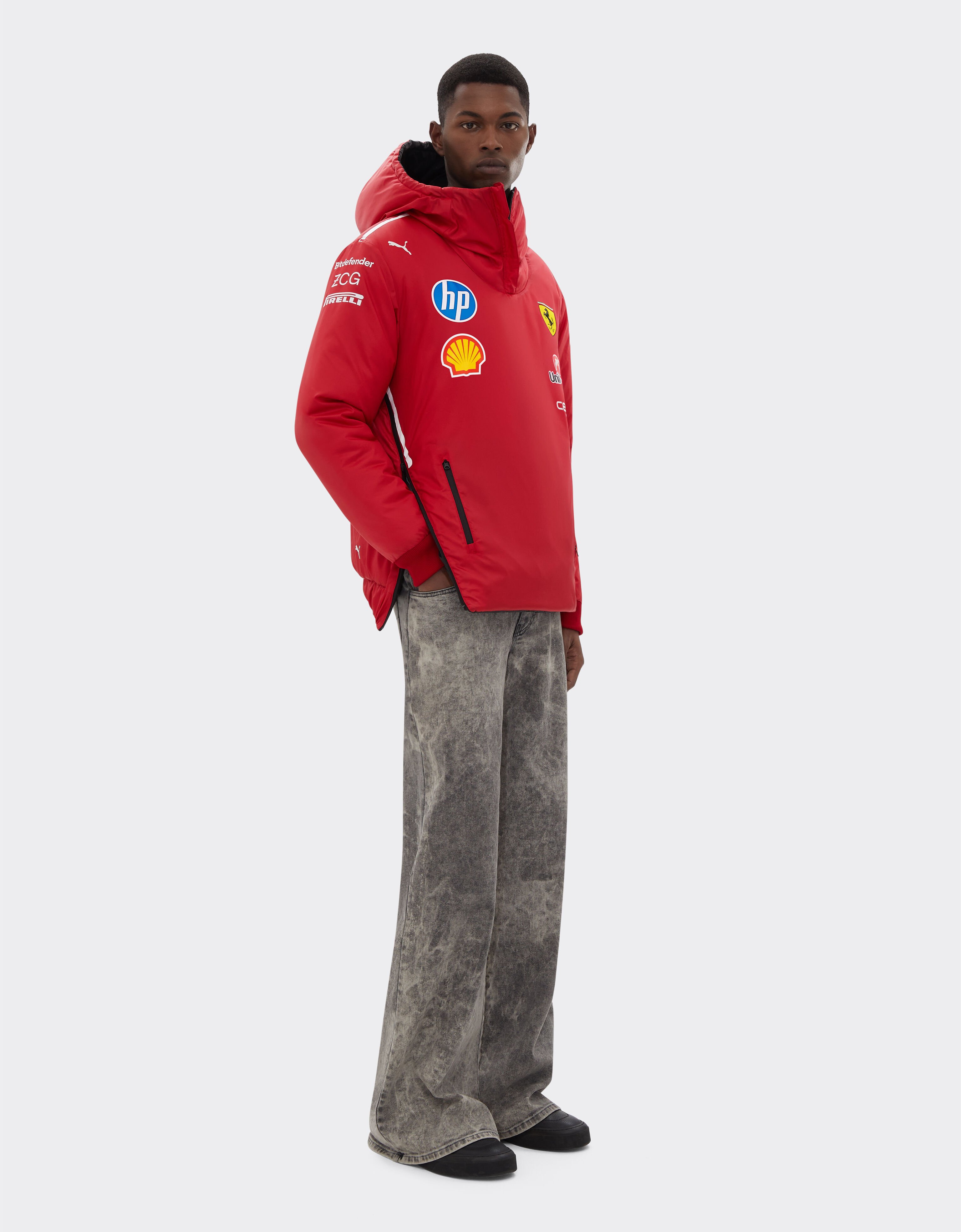 Ferrari 2025 Veste réversible Team Puma pour la Scuderia Ferrari HP Rouge LA068f