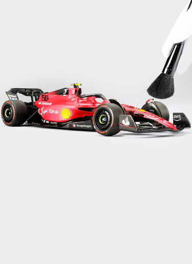 Ferrari Ferrari F1-75 model Carlos Sainz in 1:18 scale Rosso Corsa F0886f