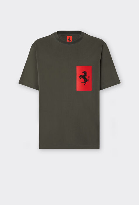 Ferrari T-Shirt aus Baumwolle mit Tasche mit Cavallino Rampante Dunkelgrau 21242f