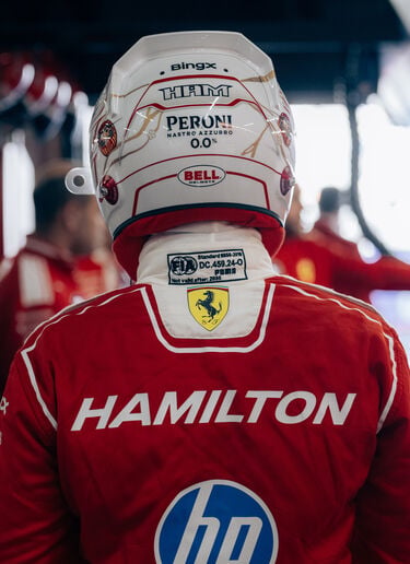 Ferrari Hamilton Special Edition Japanese GP Helmet in 1:1 scale Multicolore LS0OT3062EXT0001f