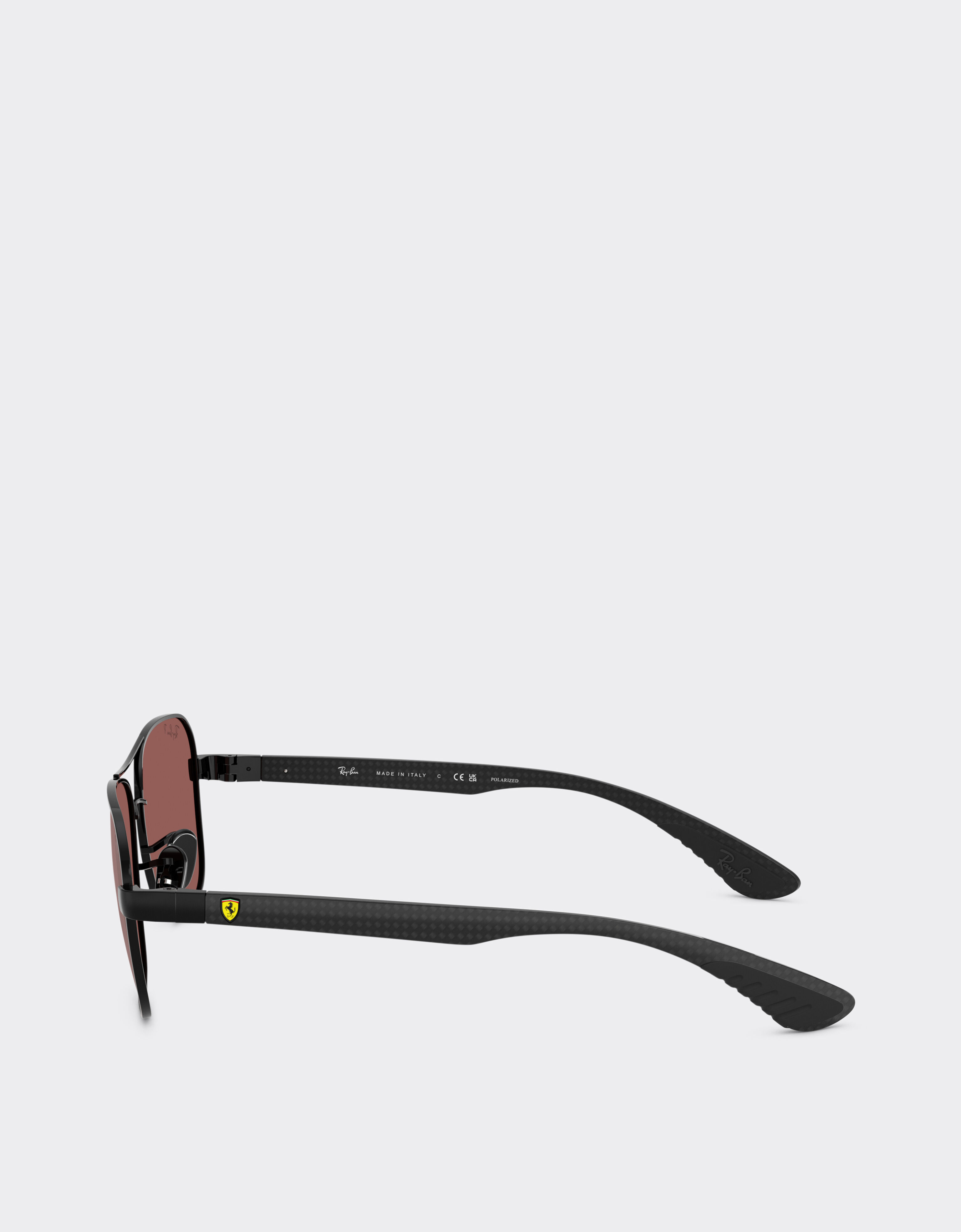 Ferrari Ray-Ban for Scuderia Ferrari RB8336M in metallo nero e fibra di carbonio scura con lenti polarizzate viola specchiate argento Nero LA02If