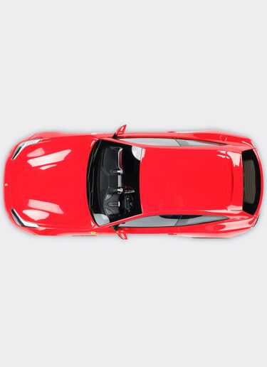 Ferrari Ferrari GTC4Lusso model in 1:18 scale Red L7596f
