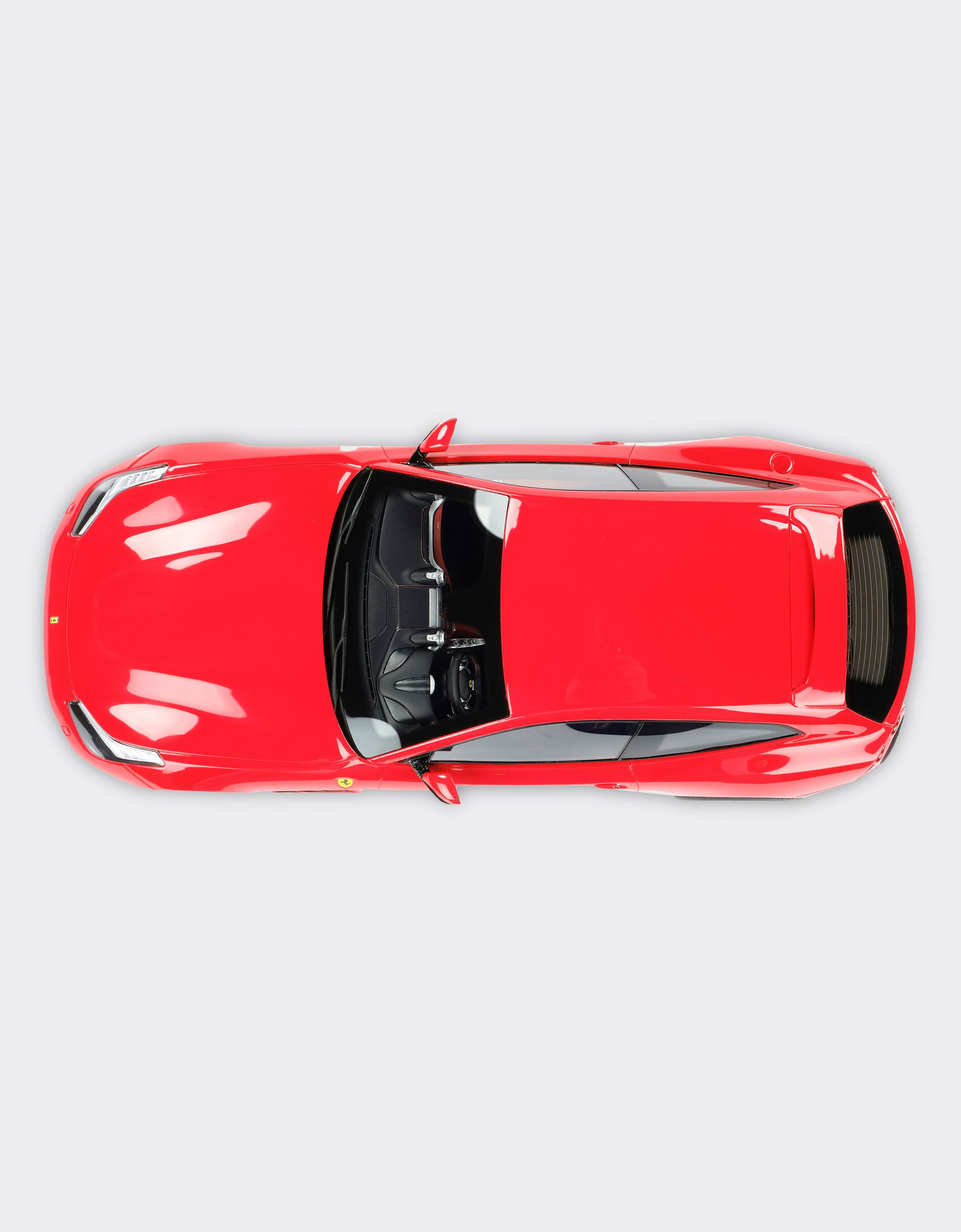 Ferrari Ferrari GTC4Lusso model in 1:18 scale Red L7596f