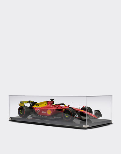 Ferrari 1:8 scale Charles Leclerc Ferrari F1-75 model Rosso Corsa F0883f