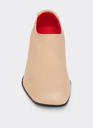 Glossy Leather Mules with Square Heel Ferrari Glossy Leather Mules with Square Heel Panna CSWML0006XL00032f