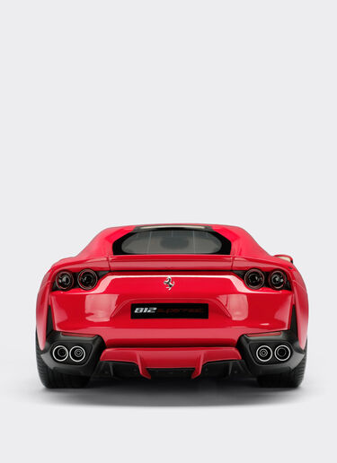 Ferrari Modelo Ferrari 812 Modelo Superfast a escala 1:12 Rojo F0071f