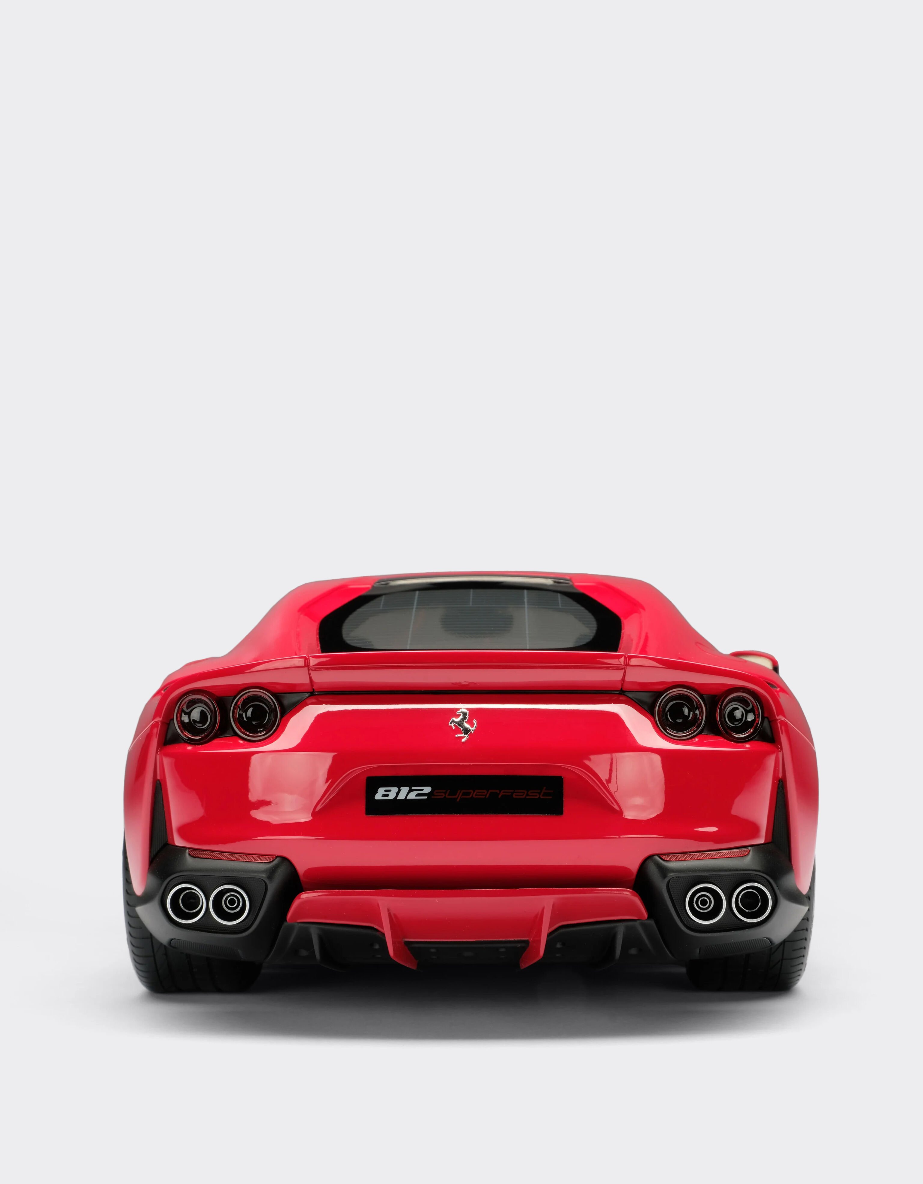 Ferrari Modelo Ferrari 812 Modelo Superfast a escala 1:12 Rojo F0071f