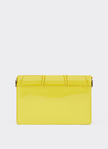 Ferrari Portemonnaie mit Kette Ferrari GT Bag aus Lackleder Giallo Modena 20331f