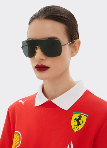 Ferrari Ray-Ban für Scuderia Ferrari RB3697MF in Metall Gewehrlaufgrau mit dunkelgrauen Gläsern Dunkelgrau F1506f