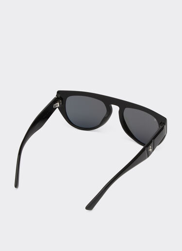 Ferrari Ferrari Sonnenbrille aus schwarzem Acetat mit polarisierten verspiegelten Gläsern Schwarz F1201f
