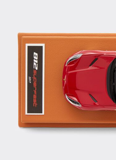 Ferrari Modellauto Ferrari 812 Superfast im Maßstab 1:43 Rot 47298f