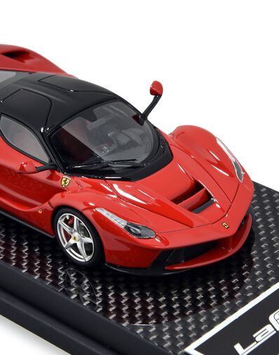 Ferrari LaFerrari model in 1:43 scale Red 13948f